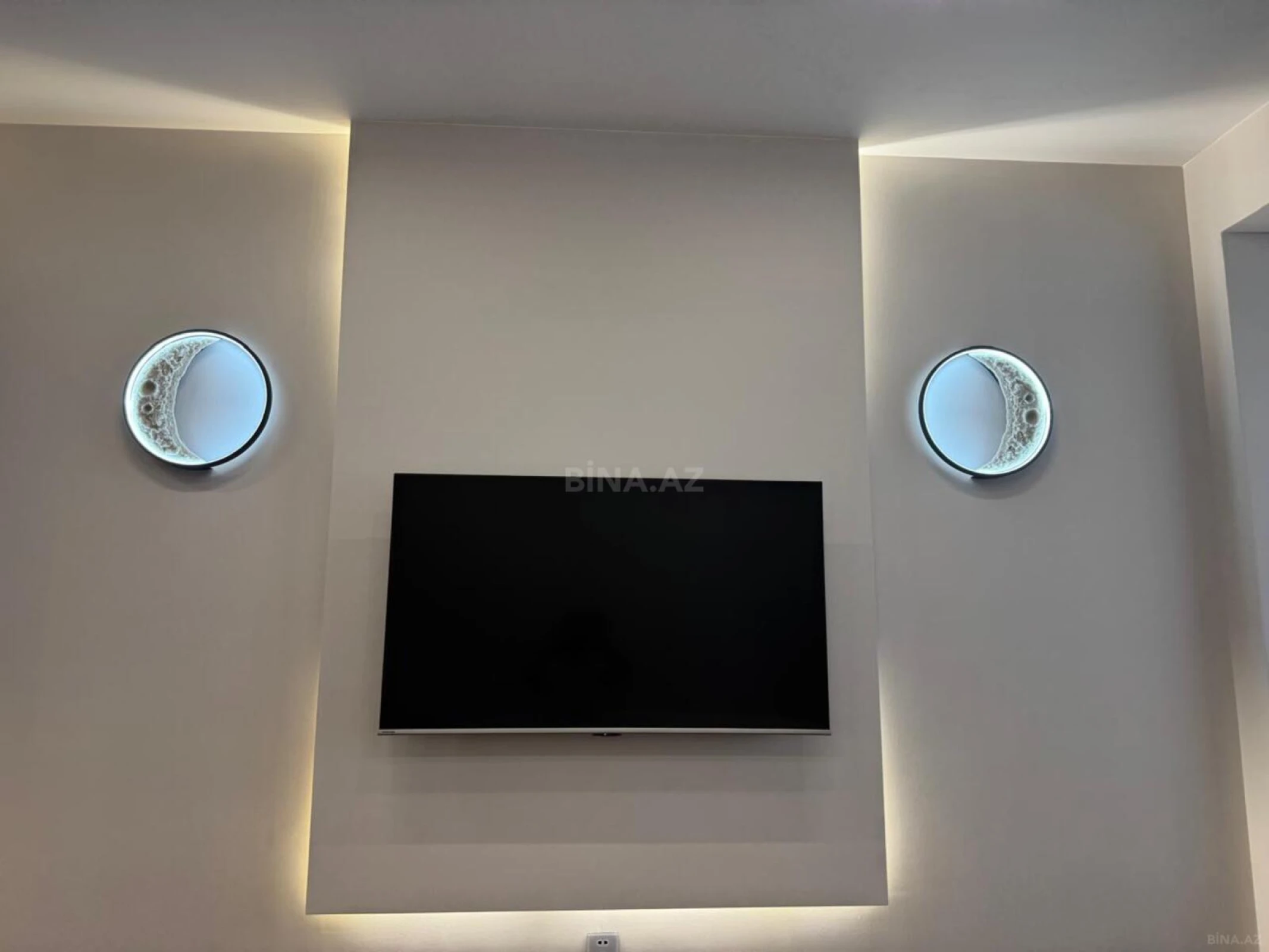 Kirayə verilir 3 otaqlı mənzil 110 m²