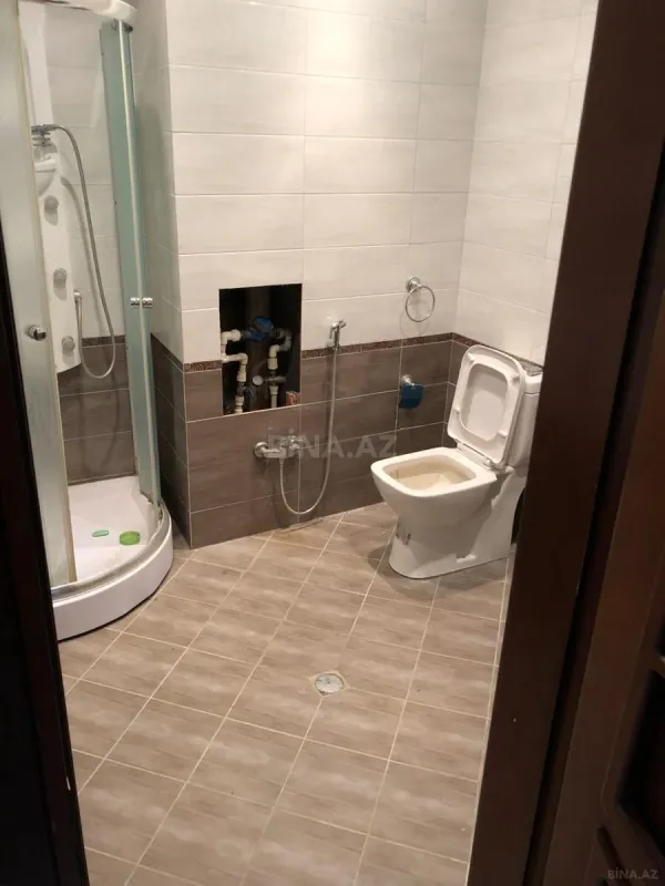 Satılır 3 otaqlı mənzil 130 m²