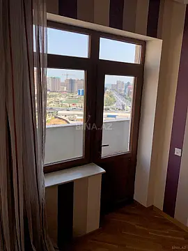 Satılır 3 otaqlı mənzil 130 m²