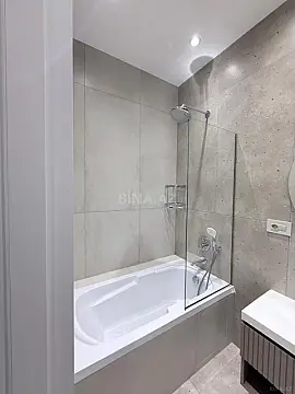 Kirayə verilir 3 otaqlı mənzil 130 m²