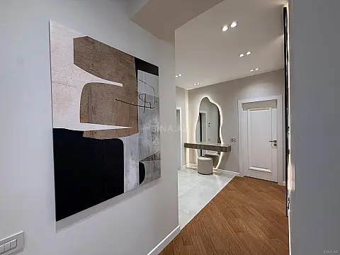 Kirayə verilir 3 otaqlı mənzil 130 m²