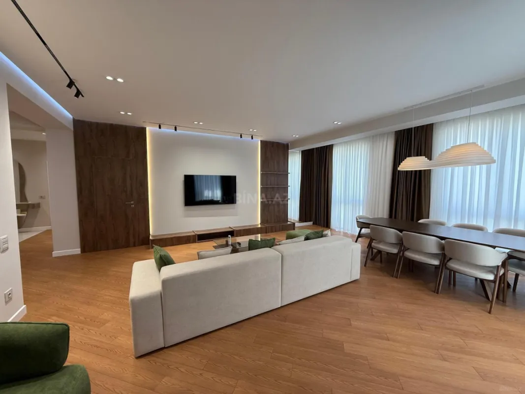 Kirayə verilir 3 otaqlı mənzil 130 m²
