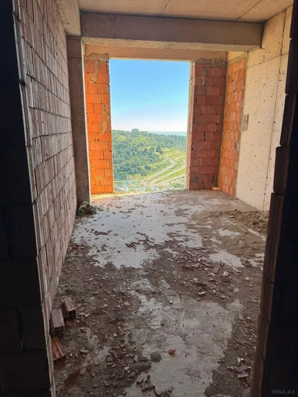 Satılır 2 otaqlı mənzil 83 m²