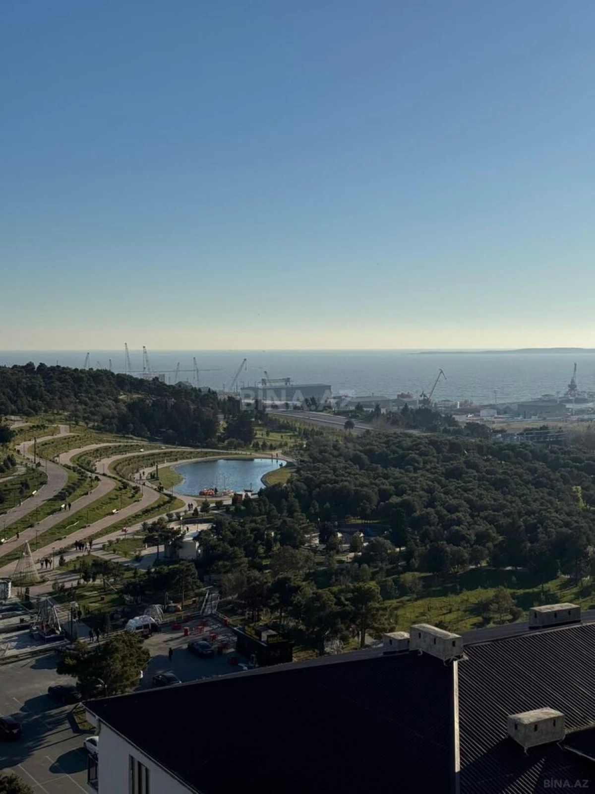 Satılır 2 otaqlı mənzil 83 m²