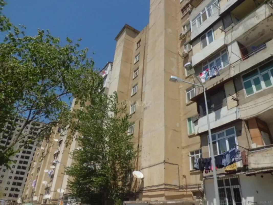 Satılır 5 otaqlı mənzil 108 m²