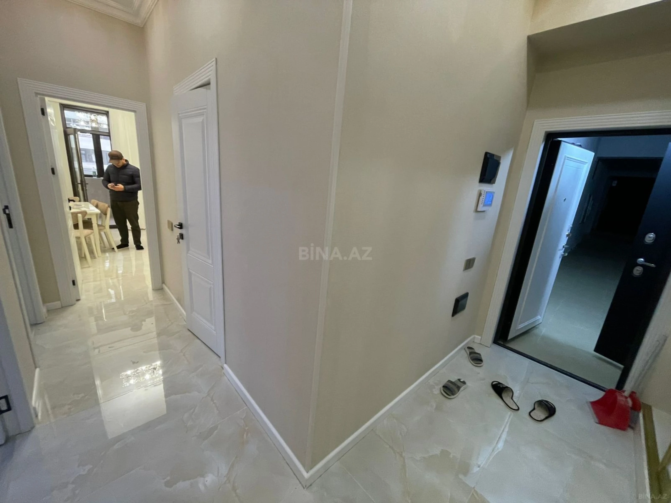 Kirayə verilir 2 otaqlı mənzil 95 m²