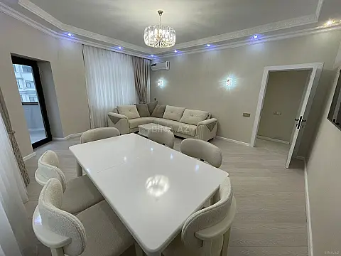 Kirayə verilir 2 otaqlı mənzil 95 m²