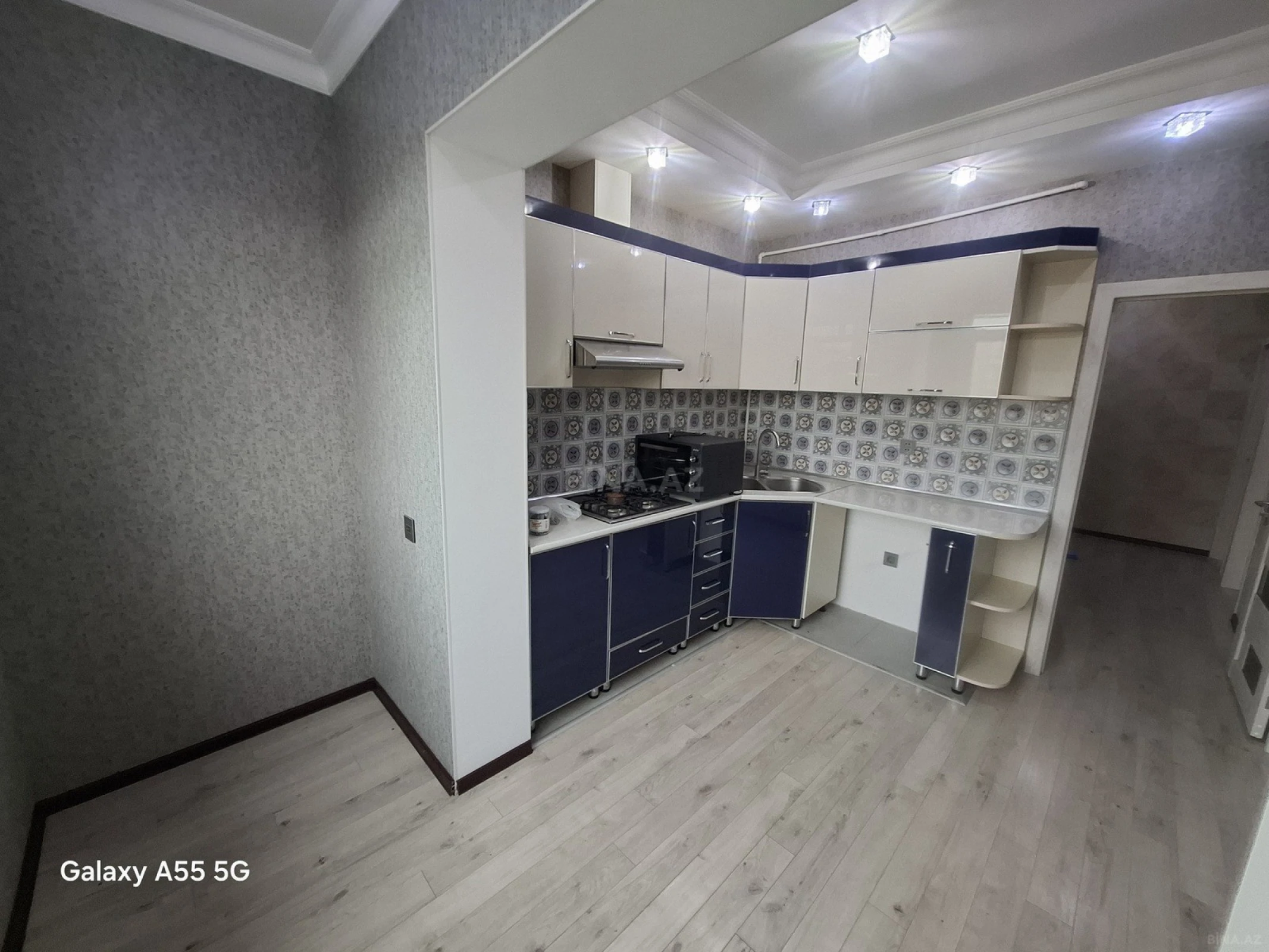 Satılır 3 otaqlı mənzil 68 m²