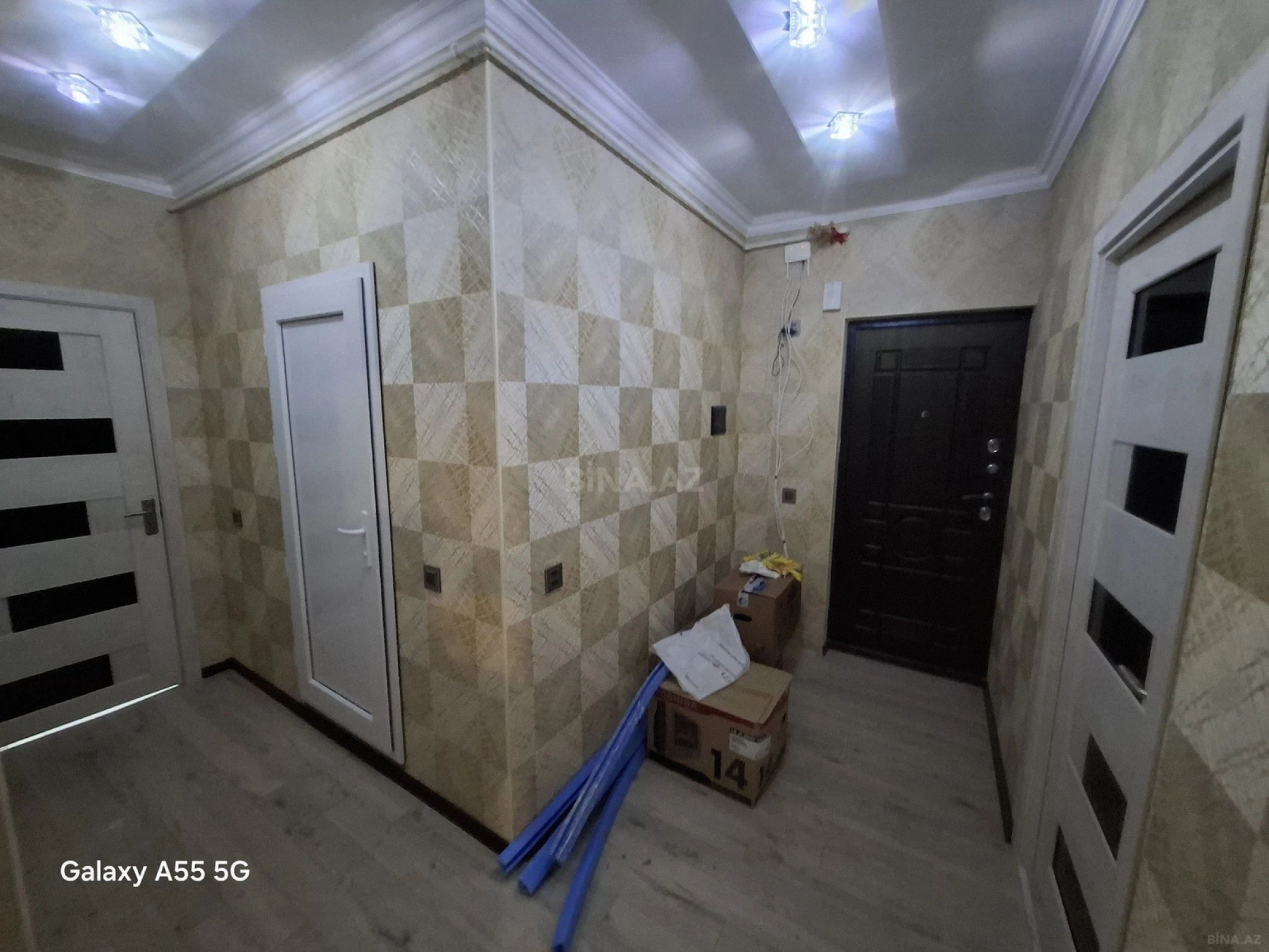 Satılır 3 otaqlı mənzil 68 m²