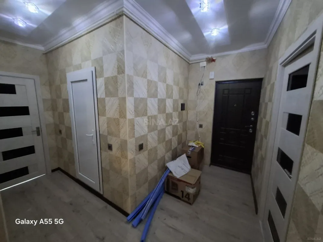 Satılır 3 otaqlı mənzil 68 m²