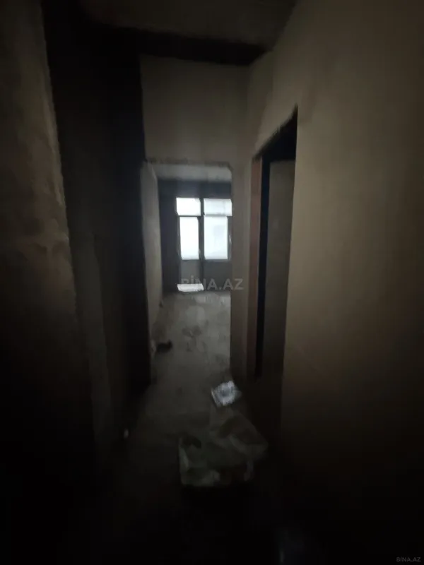 Satılır 3 otaqlı mənzil 134 m²