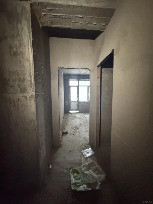 Satılır 3 otaqlı mənzil 134 m²