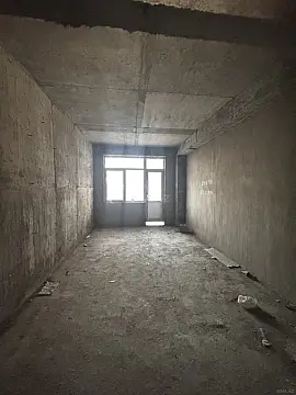 Satılır 3 otaqlı mənzil 134 m²