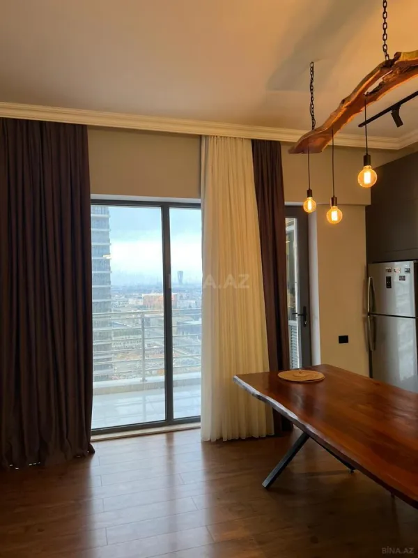 Kirayə verilir 2 otaqlı mənzil 98 m²