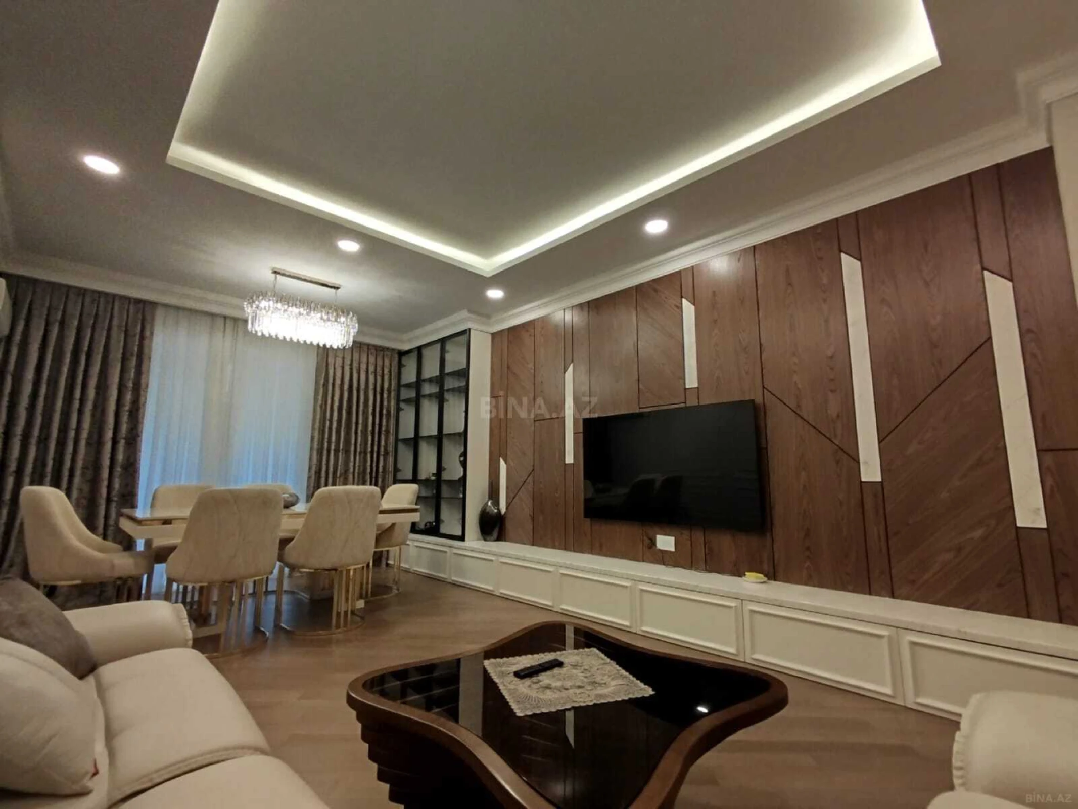 Kirayə verilir 3 otaqlı mənzil 150 m²