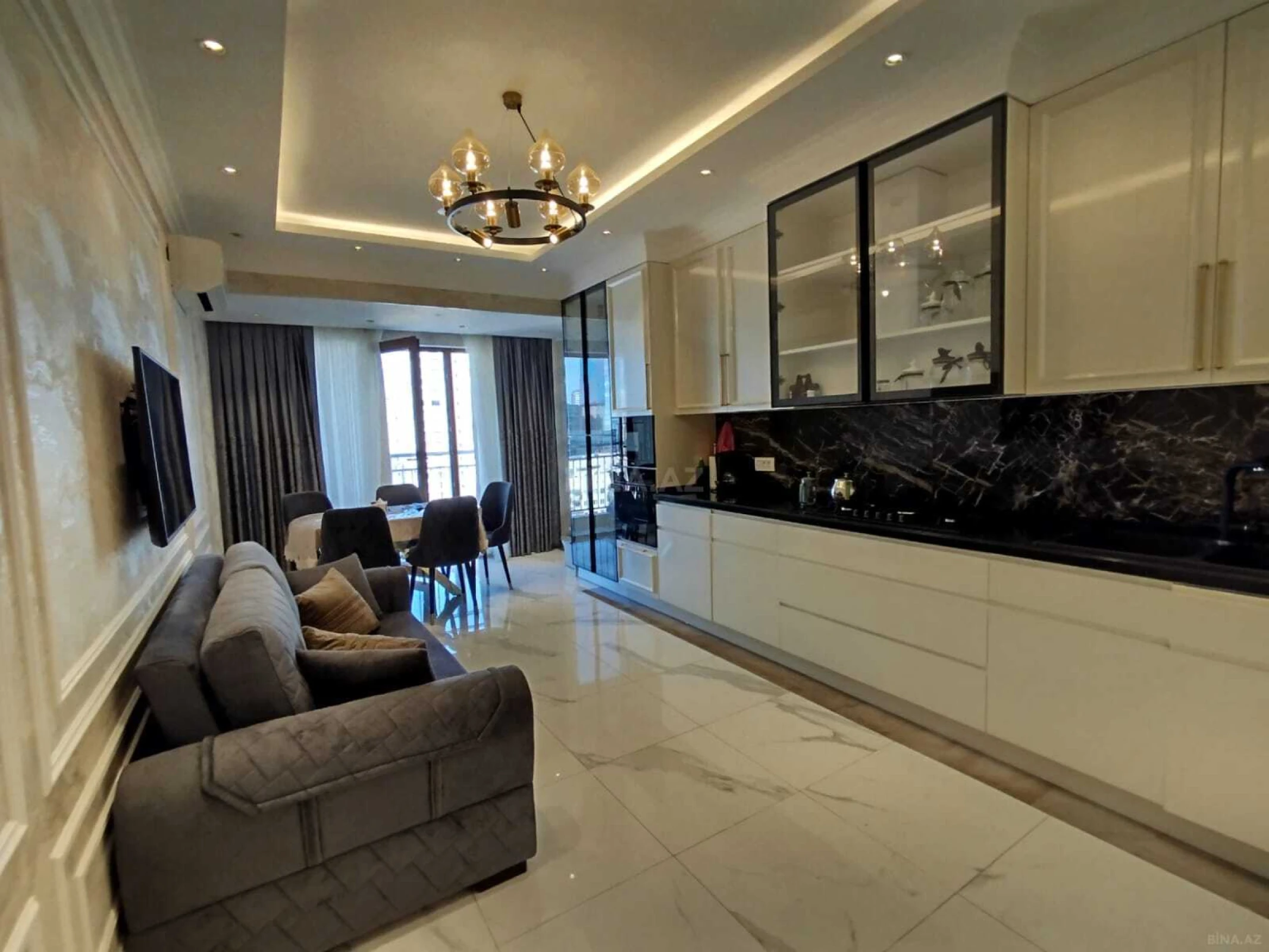 Kirayə verilir 3 otaqlı mənzil 150 m²