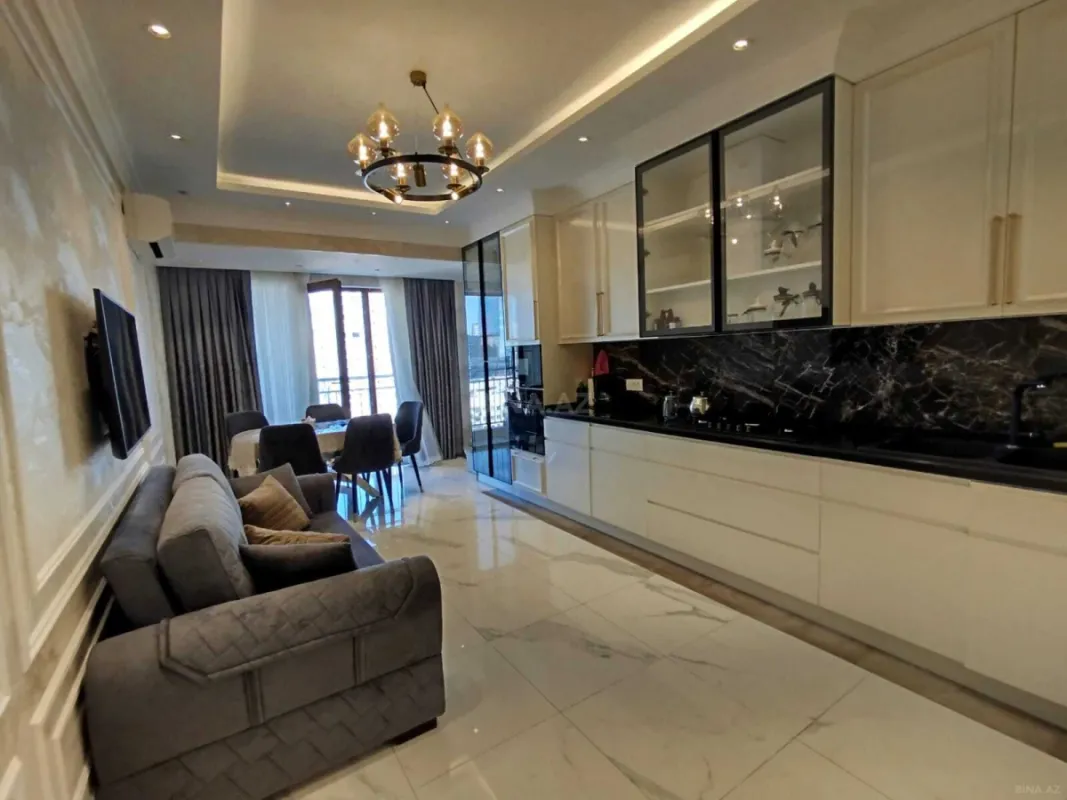 Kirayə verilir 3 otaqlı mənzil 150 m²