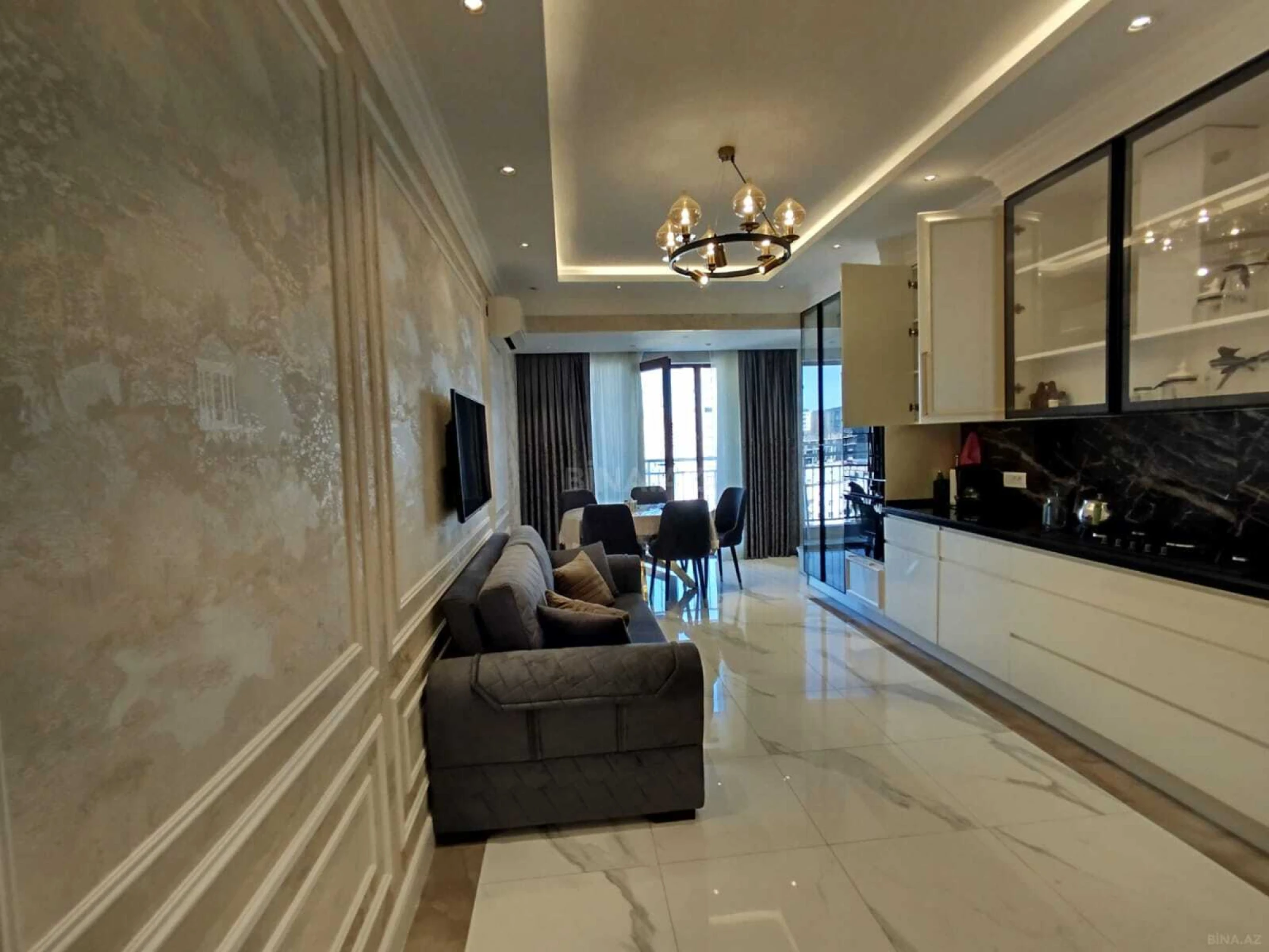 Kirayə verilir 3 otaqlı mənzil 150 m²