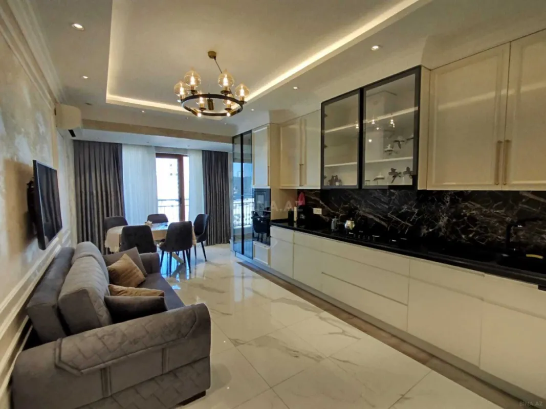 Kirayə verilir 3 otaqlı mənzil 150 m²