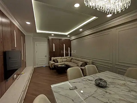 Kirayə verilir 3 otaqlı mənzil 150 m²