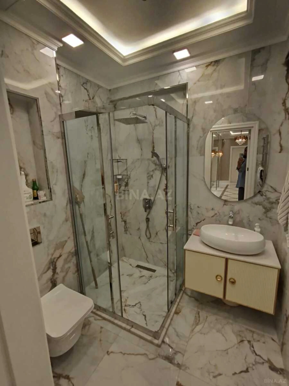 Kirayə verilir 3 otaqlı mənzil 150 m²