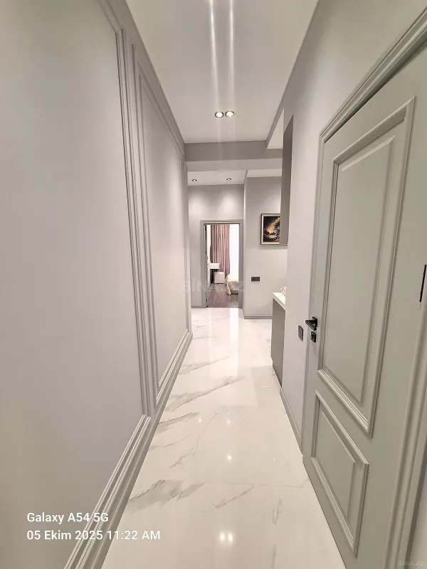 Kirayə verilir 2 otaqlı mənzil 70 m²