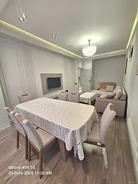 Kirayə verilir 2 otaqlı mənzil 70 m²