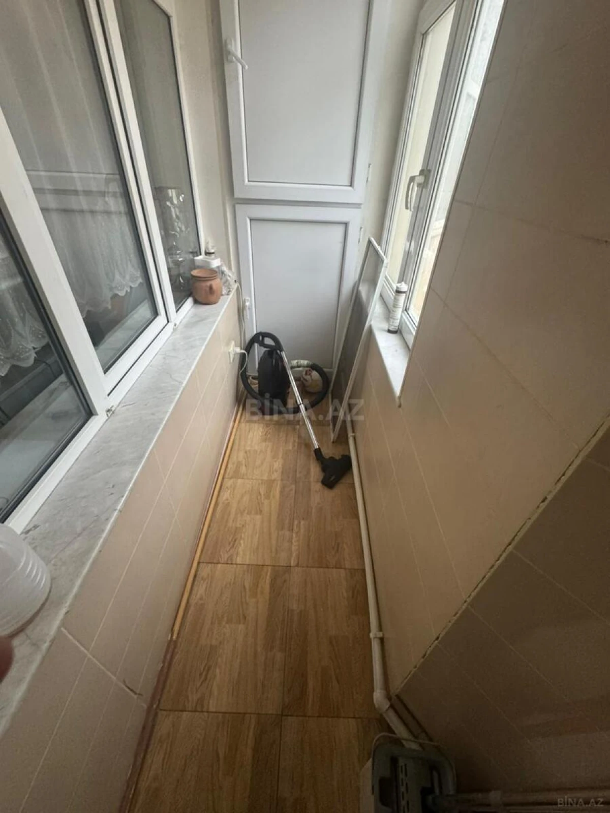 Satılır 4 otaqlı mənzil 191 m²