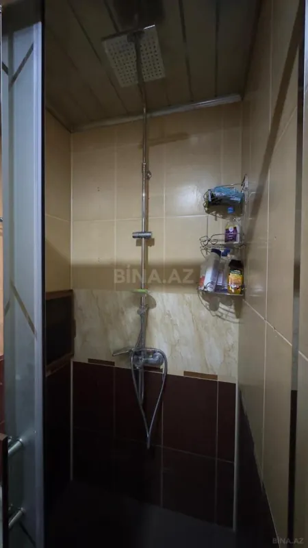 Satılır 4 otaqlı mənzil 191 m²