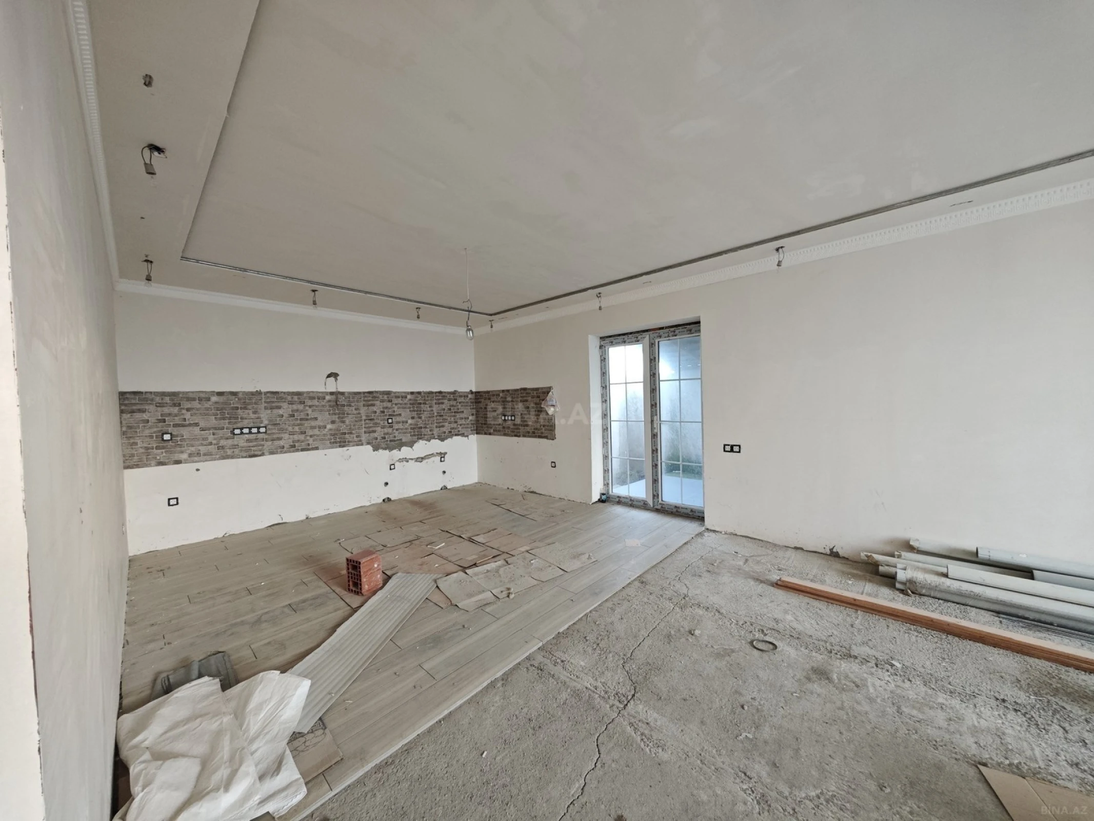 Satılır 4 otaqlı həyət evi 180 m²