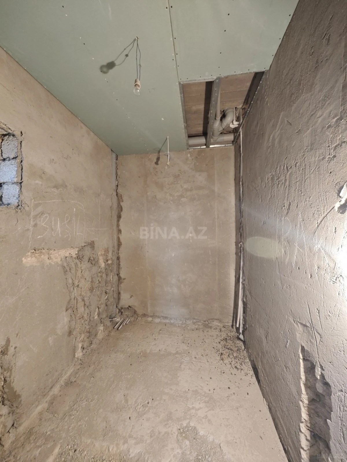 Satılır 4 otaqlı həyət evi 180 m²