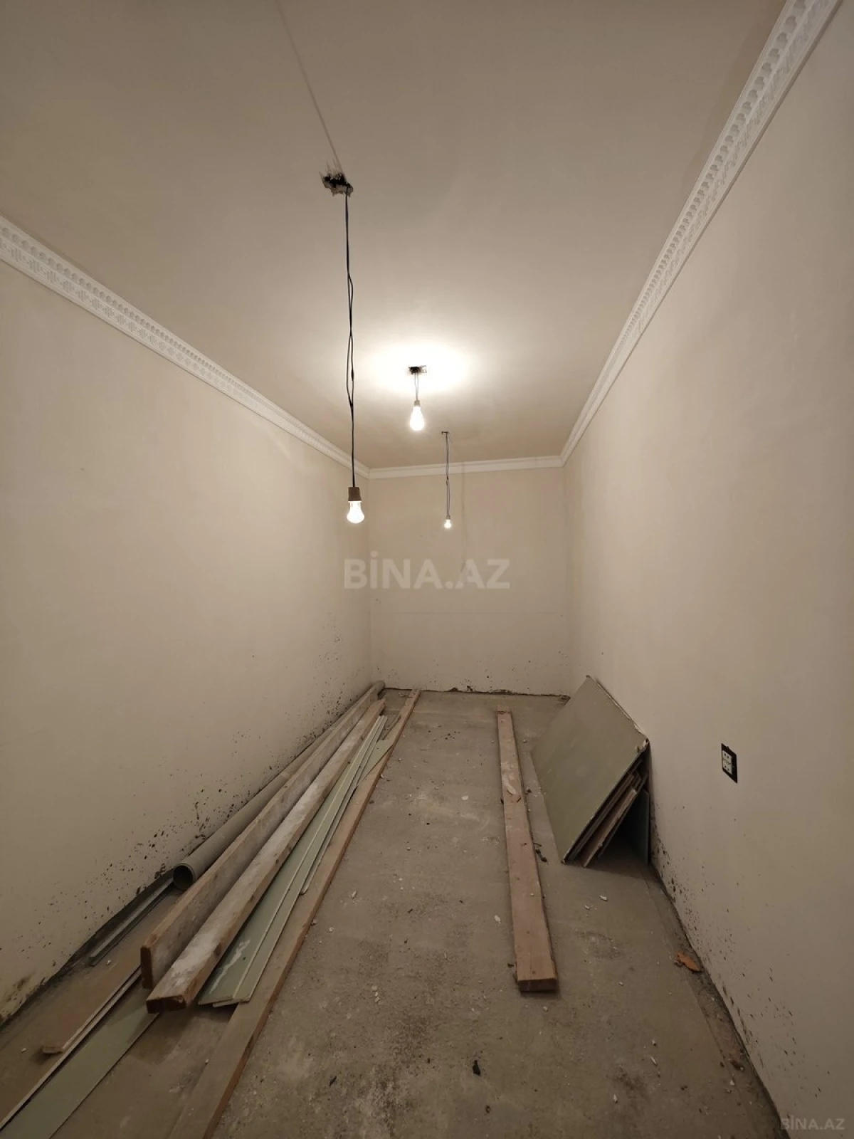 Satılır 4 otaqlı həyət evi 180 m²