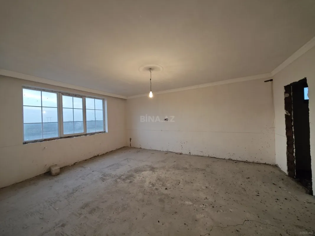 Satılır 4 otaqlı həyət evi 180 m²