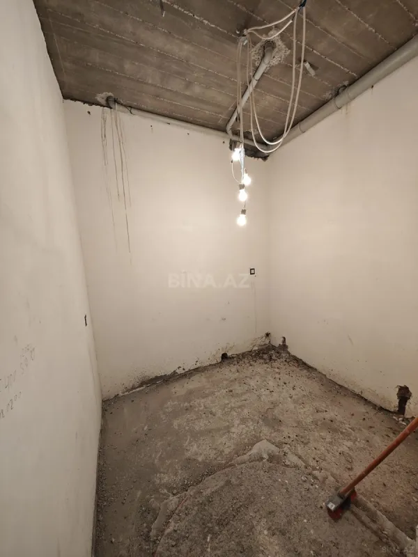 Satılır 4 otaqlı həyət evi 180 m²