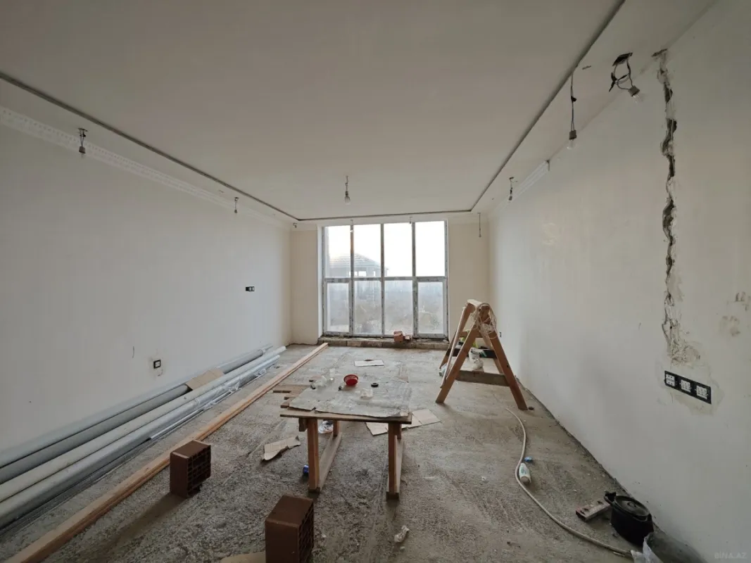 Satılır 4 otaqlı həyət evi 180 m²