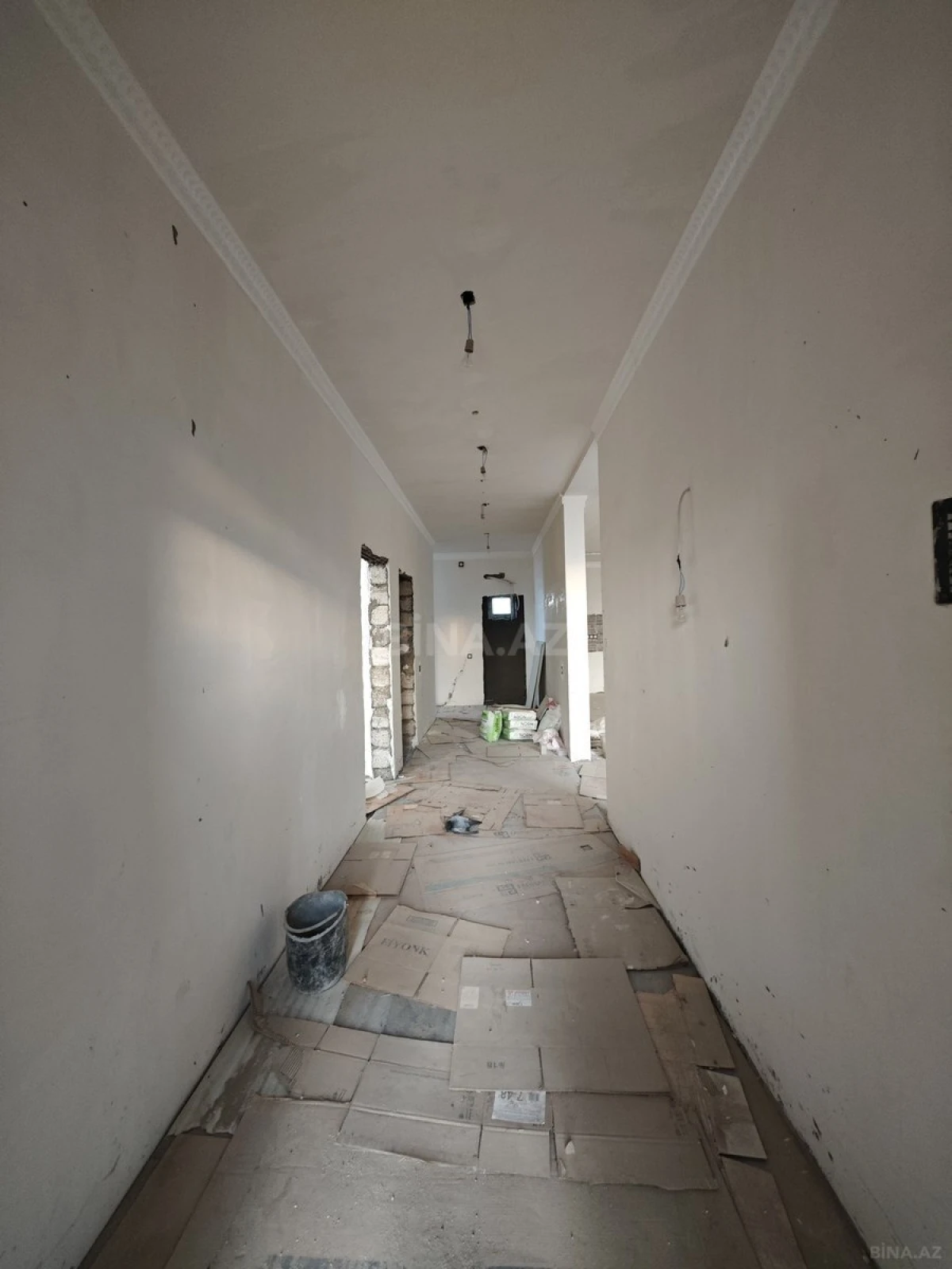 Satılır 4 otaqlı həyət evi 180 m²