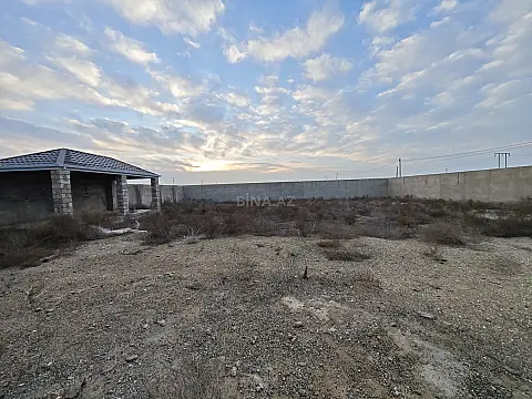 Satılır 4 otaqlı həyət evi 180 m²