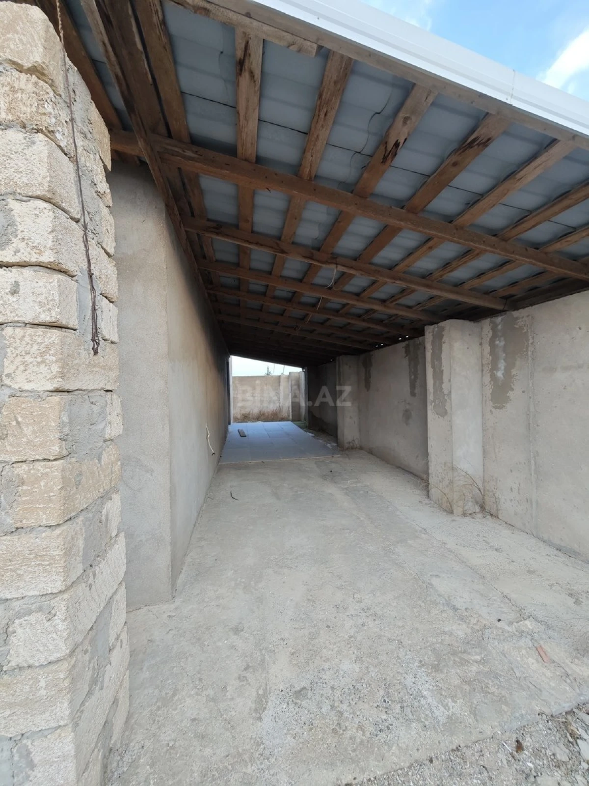 Satılır 4 otaqlı həyət evi 180 m²