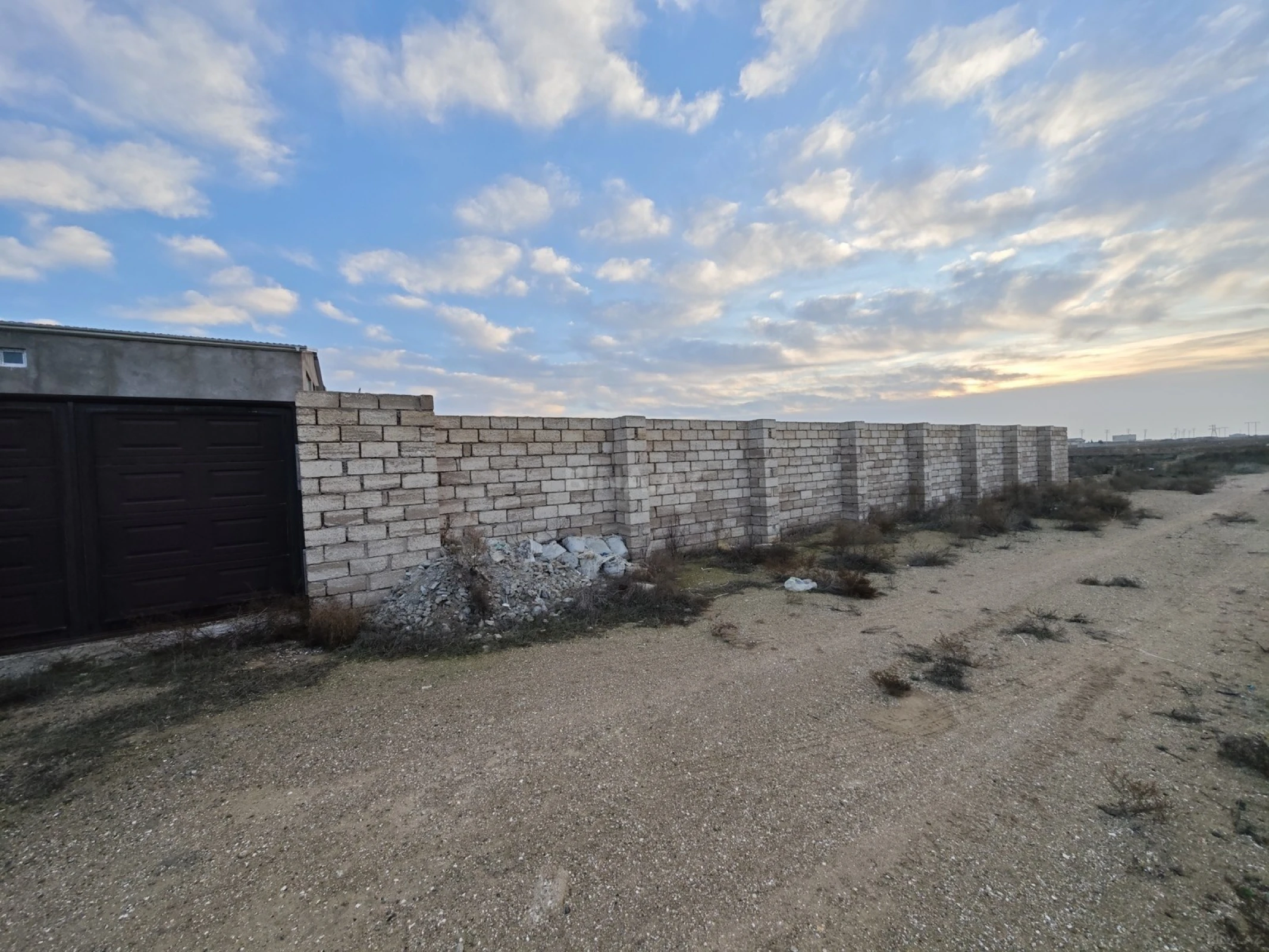 Satılır 4 otaqlı həyət evi 180 m²