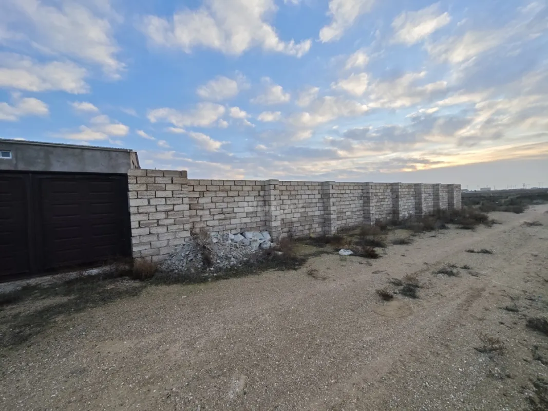 Satılır 4 otaqlı həyət evi 180 m²