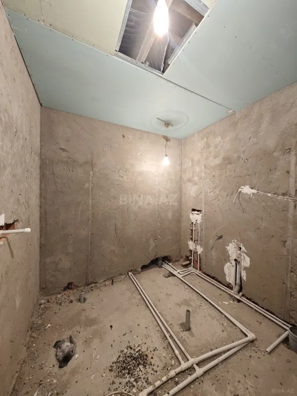 Satılır 4 otaqlı həyət evi 180 m²