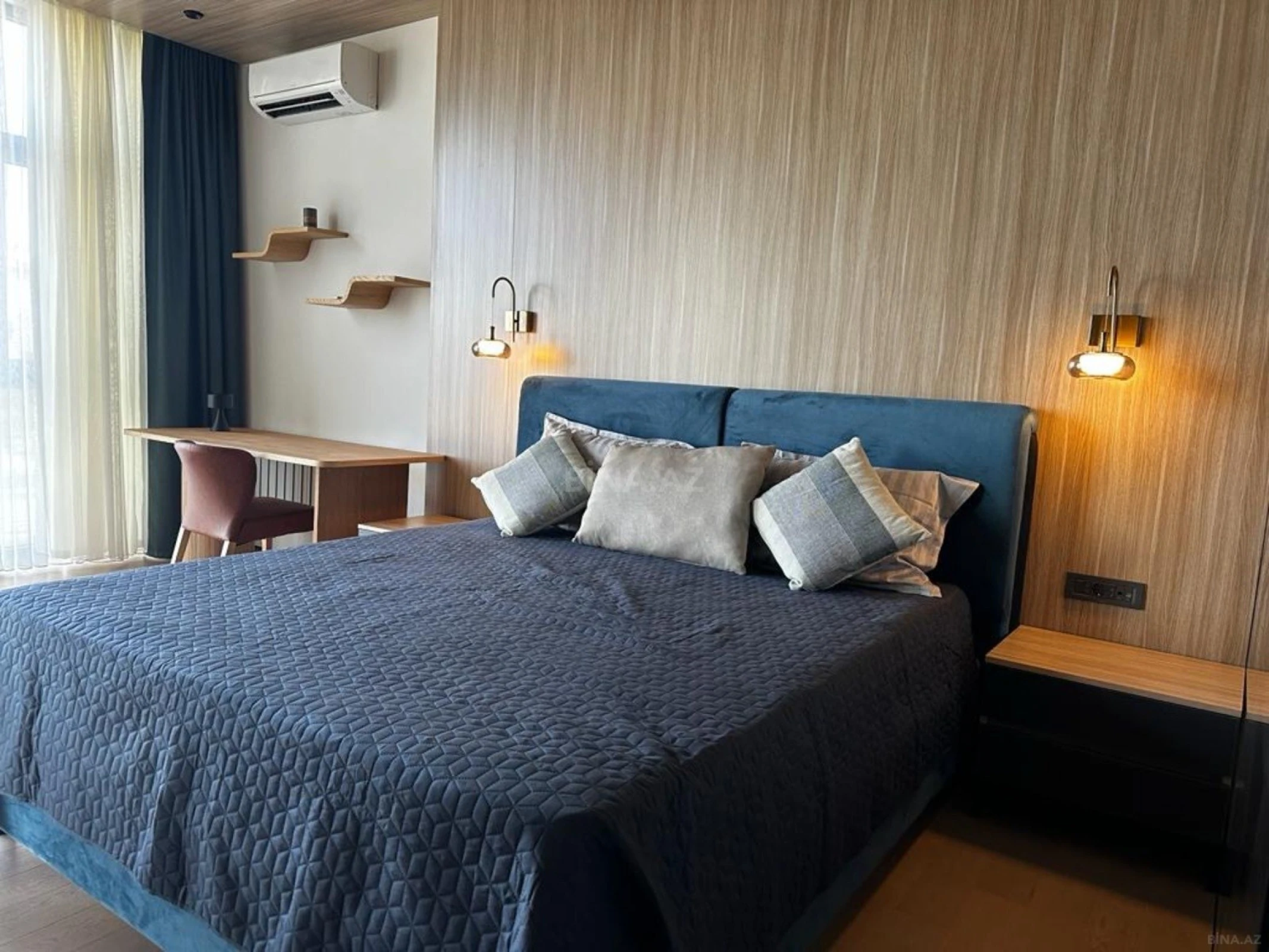 Kirayə verilir 2 otaqlı mənzil 115 m²