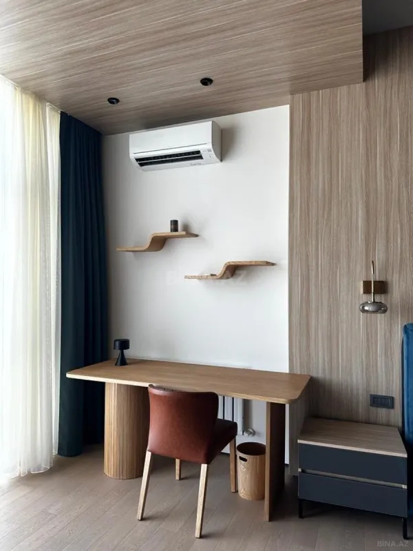 Kirayə verilir 2 otaqlı mənzil 115 m²