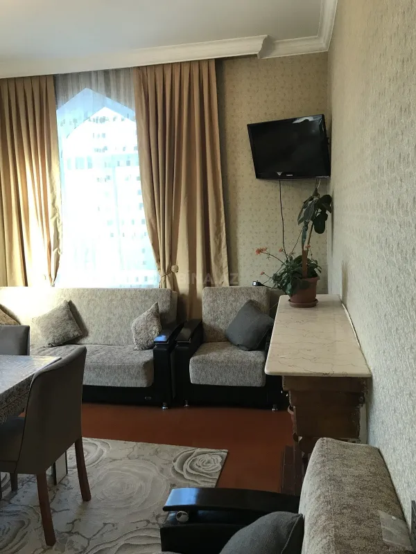 Satılır 2 otaqlı mənzil 57 m²