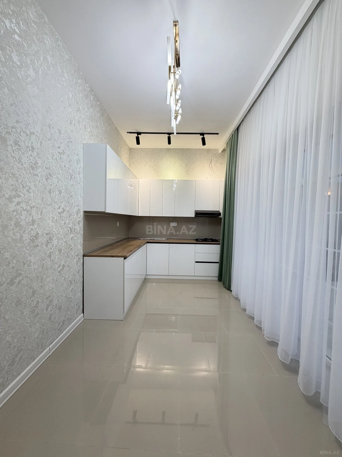 Satılır 4 otaqlı həyət evi 130 m²