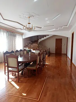 Kirayə verilir 4 otaqlı həyət evi 135 m² — Bakı, Bakıxanov 4 otaq 135.00 m²