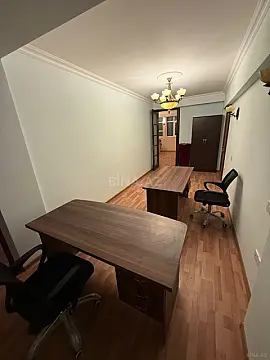 Kirayə verilir 3 otaqlı ofis 80 m²