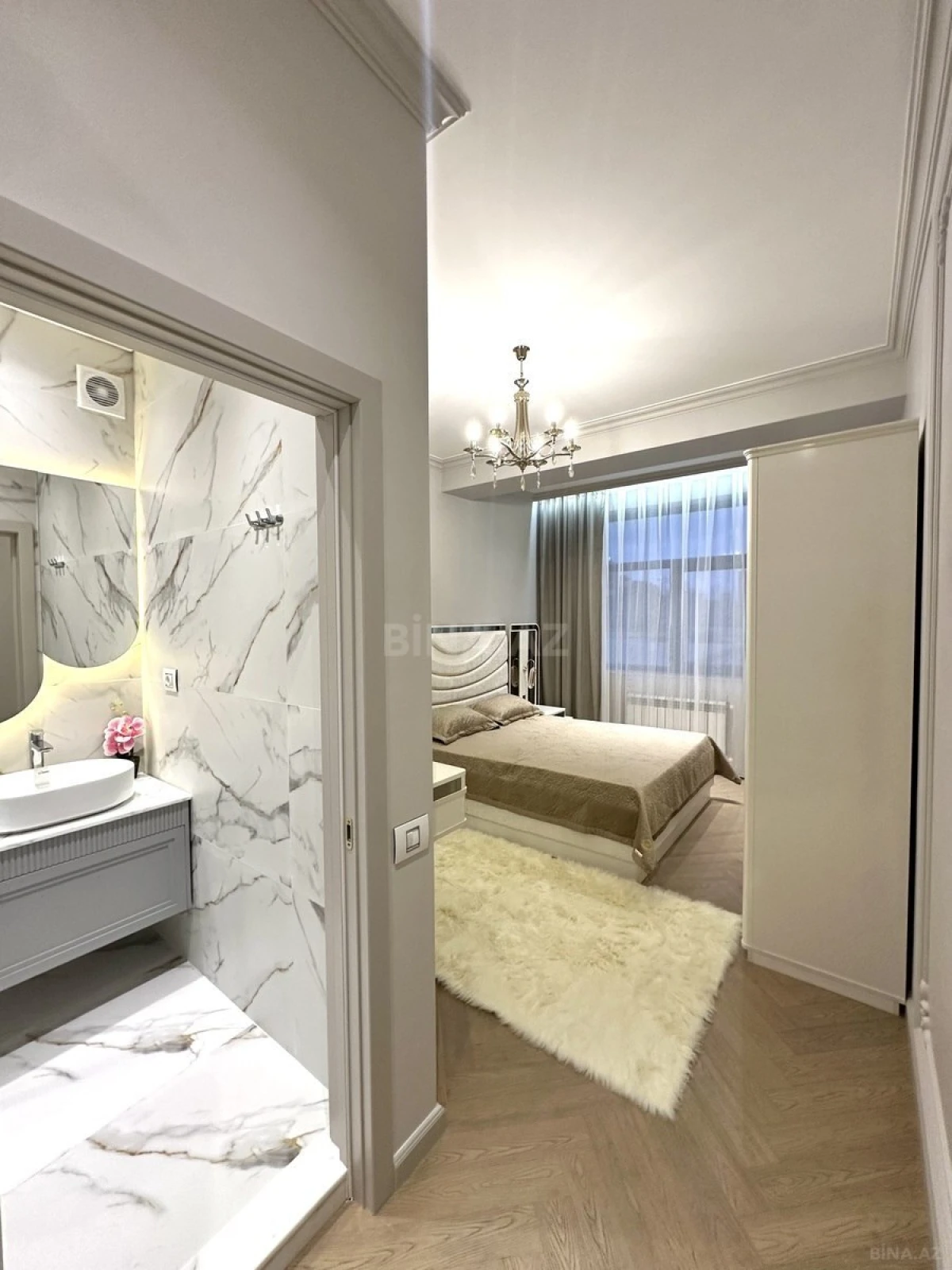 Satılır 3 otaqlı mənzil 113 m²