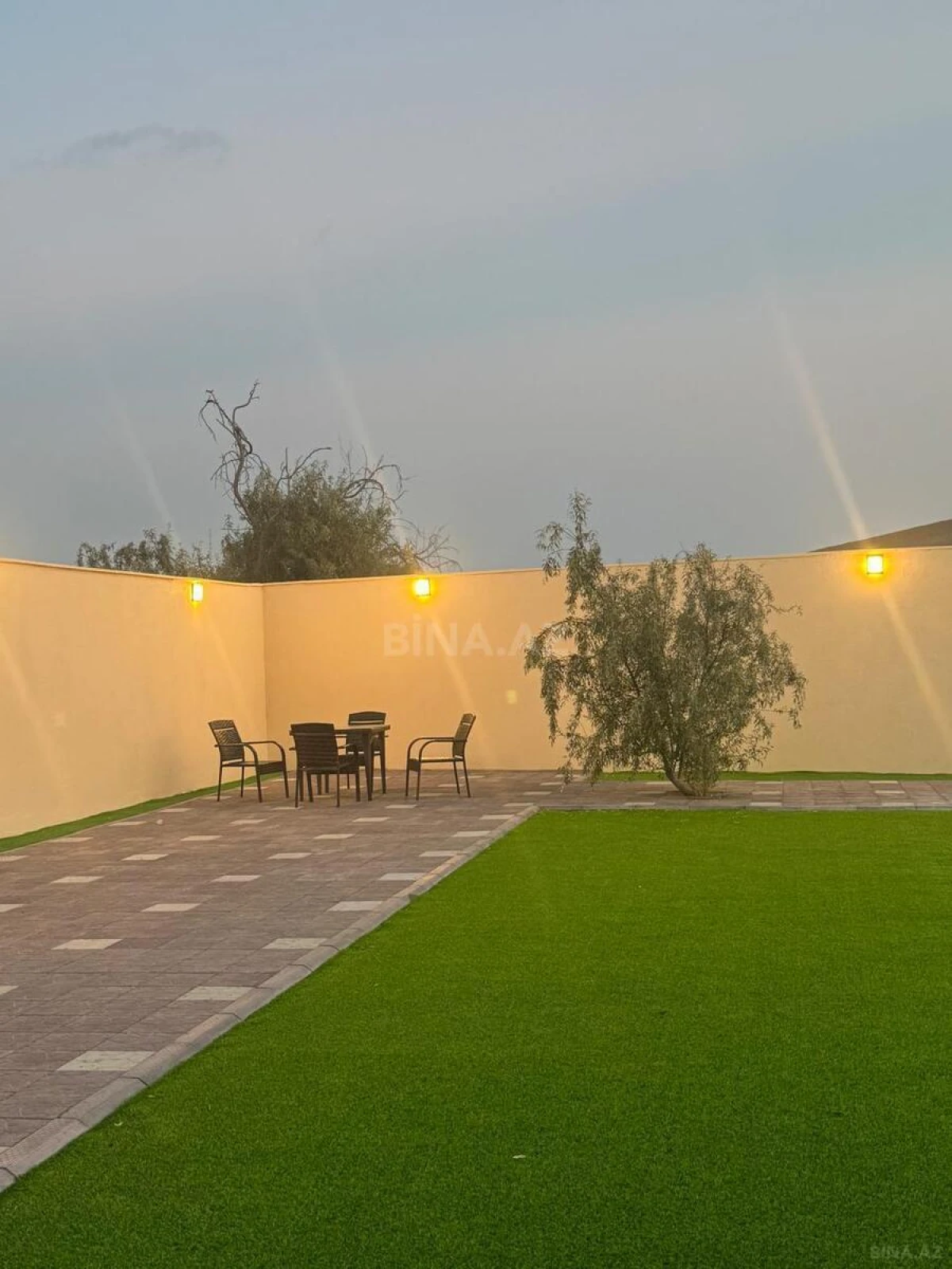 Satılır 7 otaqlı həyət evi 280 m²