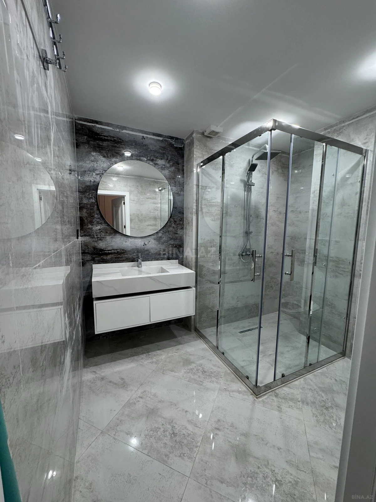 Satılır 3 otaqlı mənzil 73 m²